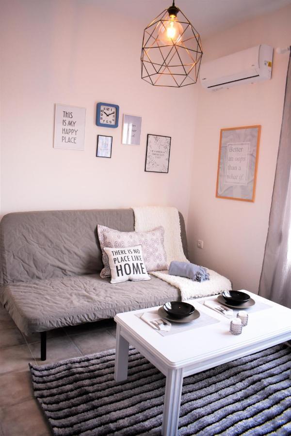 Cozy And Modern Apartment Komotini Exterior photo